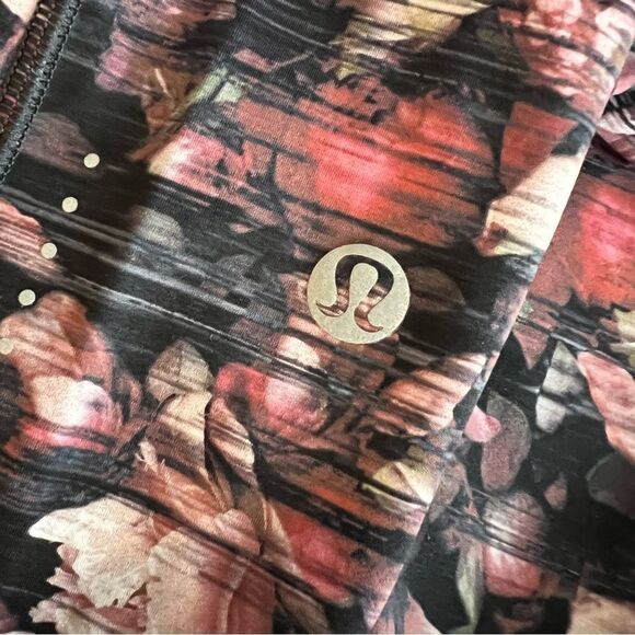 lululemon Womens 4 Peony Multi Fast & Free Crop Leggings - Picture 6 of 7